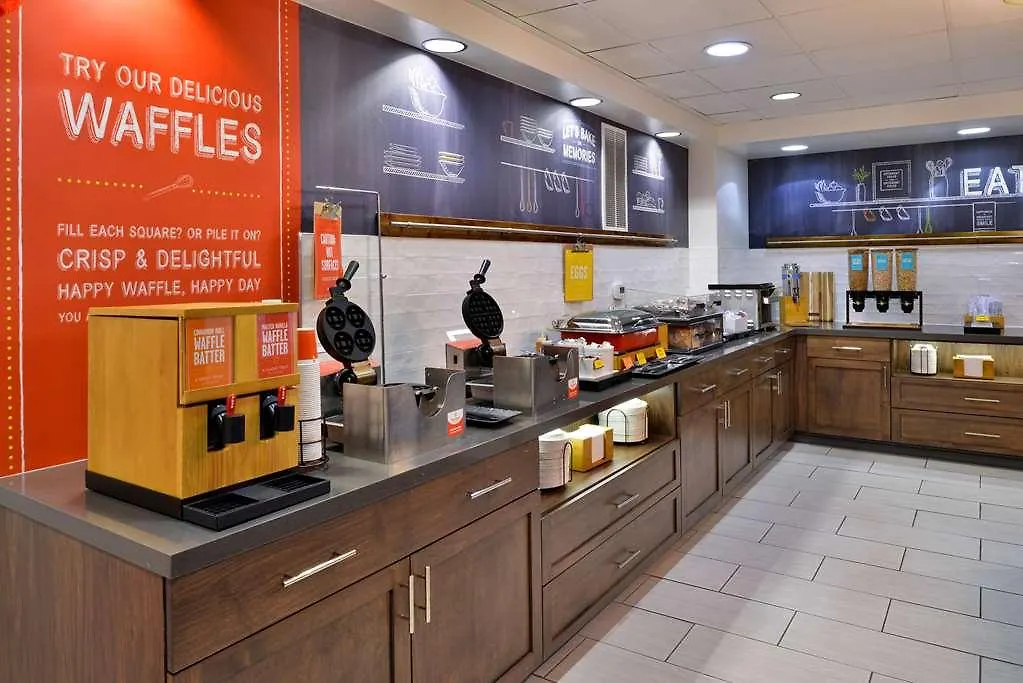 Hampton Inn & Suites Las Vegas Airport Hotel