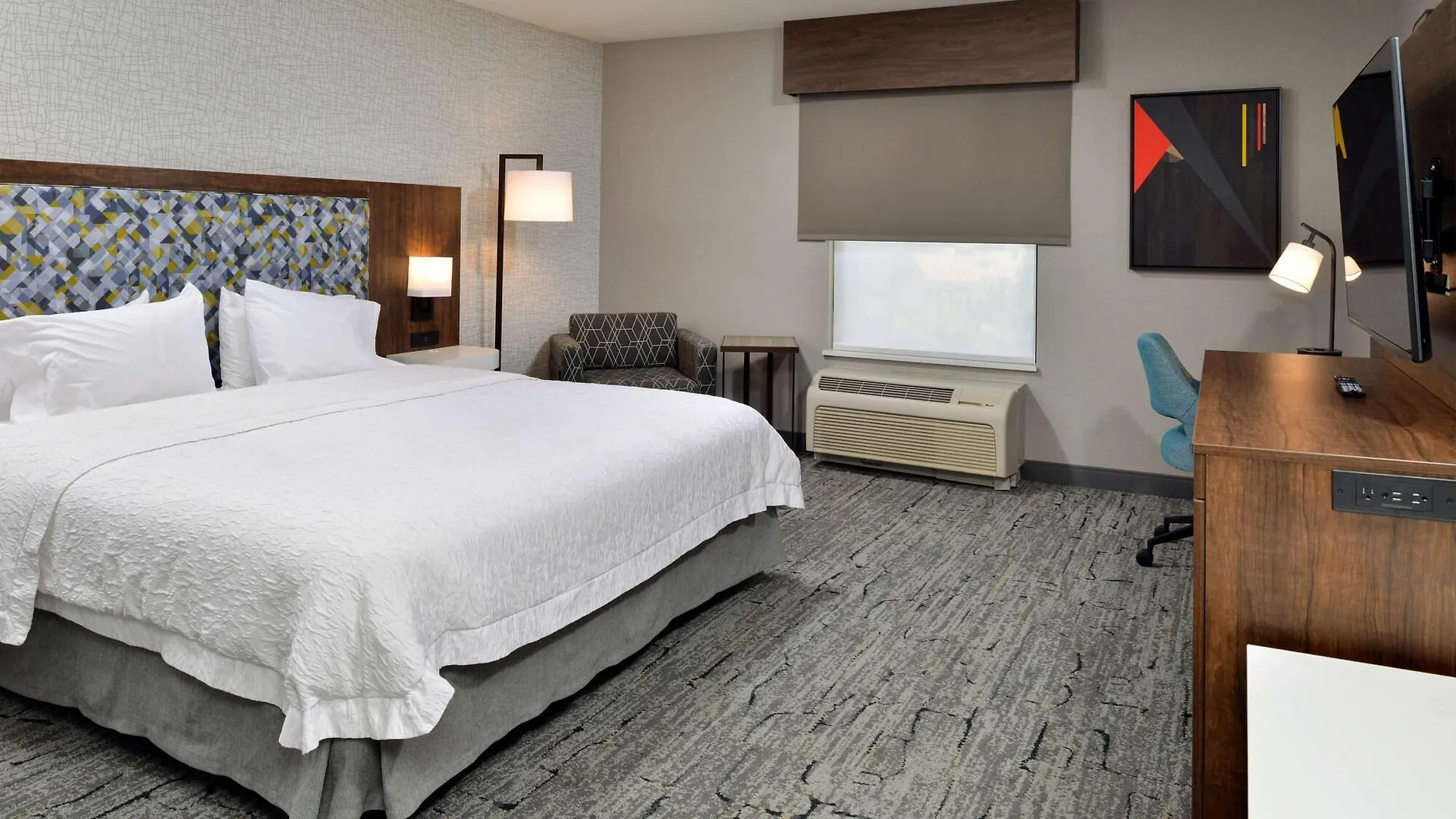 Hampton Inn & Suites Las Vegas Airport