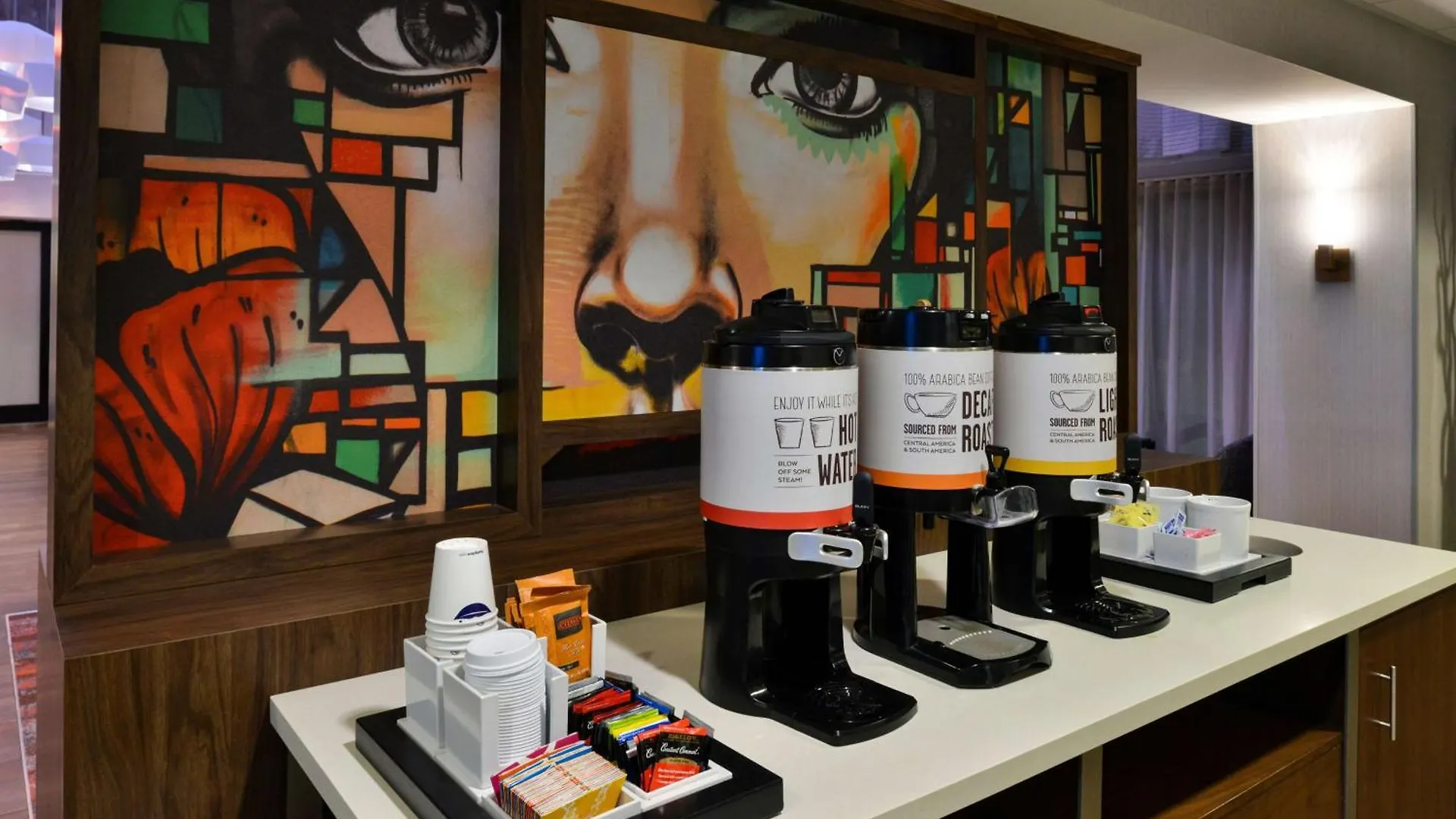 Hampton Inn & Suites Las Vegas Airport Hotel