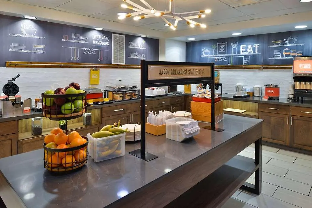 Hampton Inn & Suites Las Vegas Airport