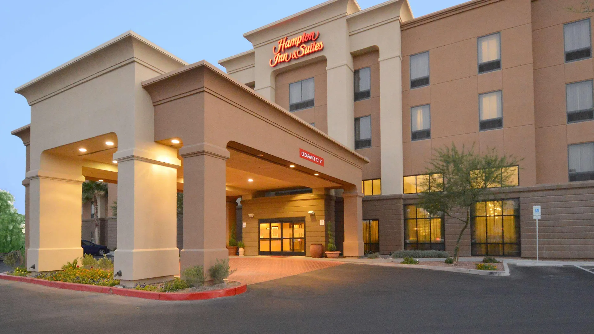 Hampton Inn & Suites Las Vegas Airport Hotel