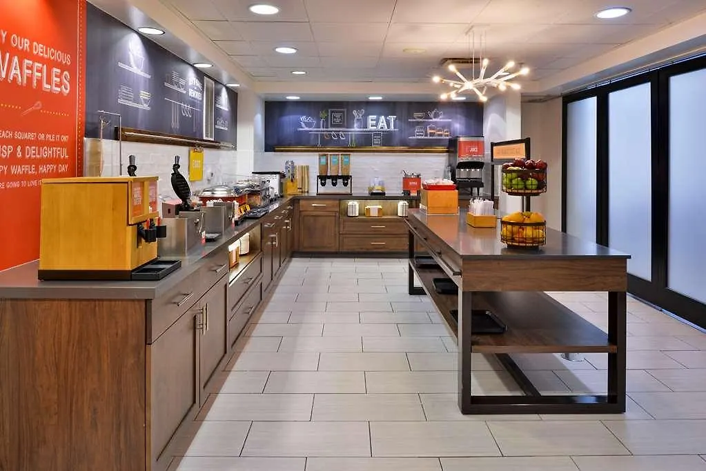 *** Hotel Hampton Inn & Suites Las Vegas Airport United States