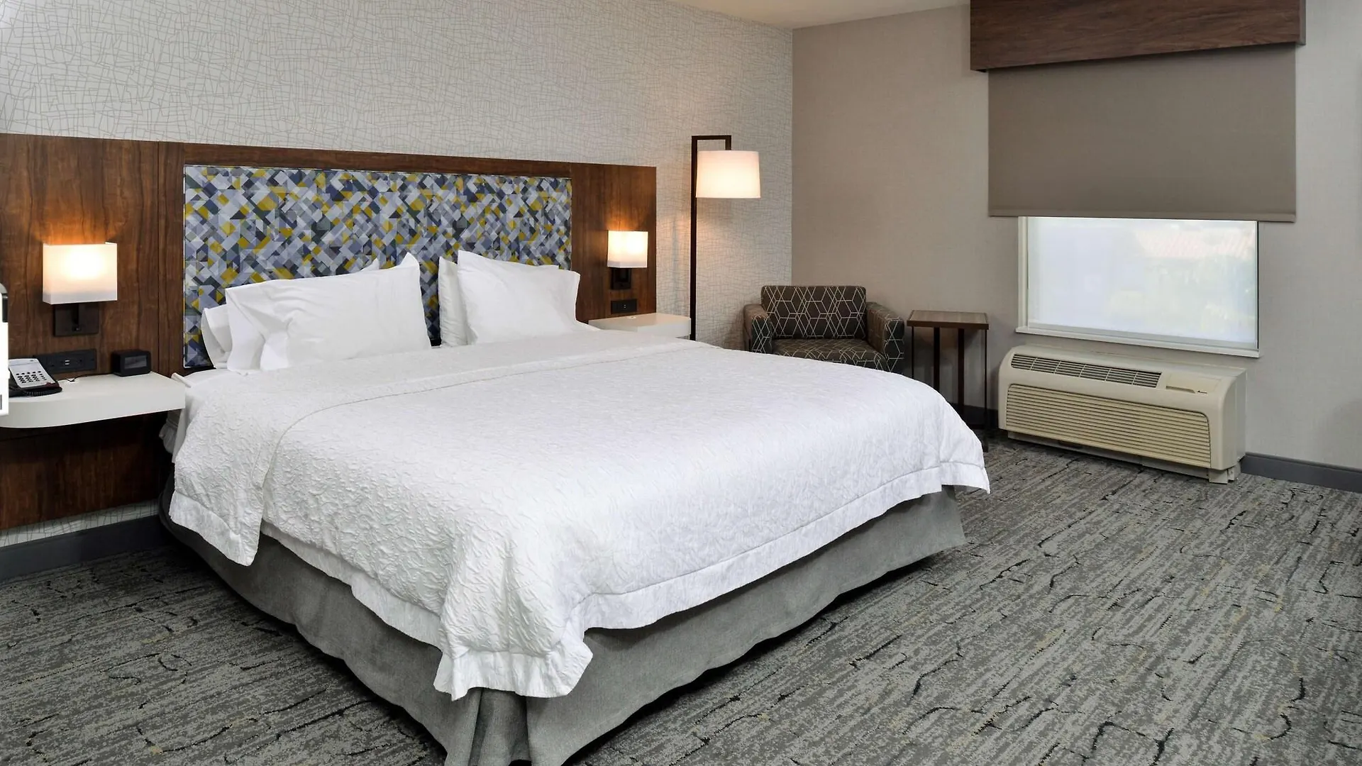 Hampton Inn & Suites Las Vegas Airport 3*,  United States
